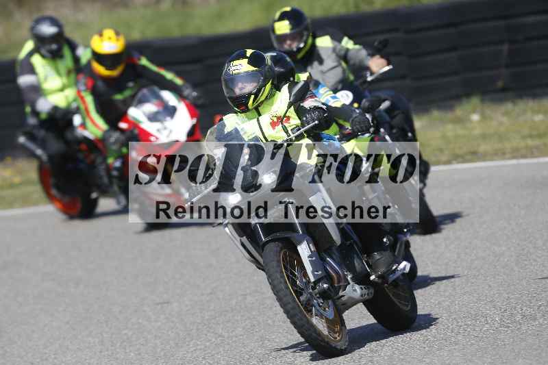 /01 02.04.2026 MAZ ADR/Gruppe gelb Gruppe gruen/Instruktoren